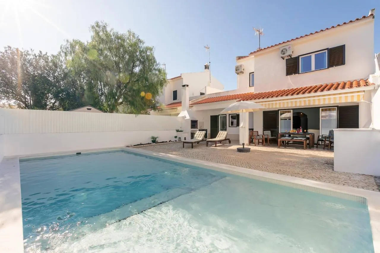 Prázdninový dům Modern Algarve Villa With Heated Pool And Beach Access Altura Portugalsko