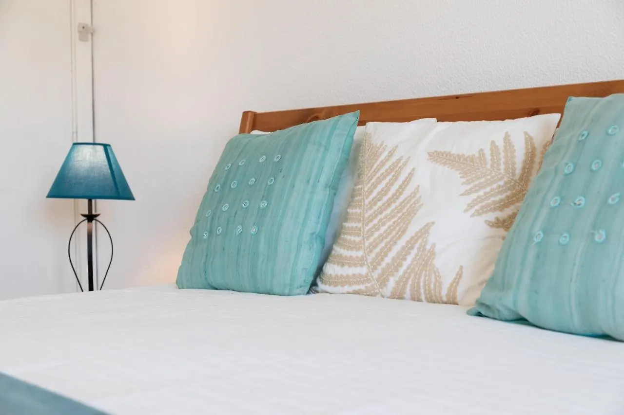 Modern Algarve Villa With Heated Pool And Beach Access Altura 0*,