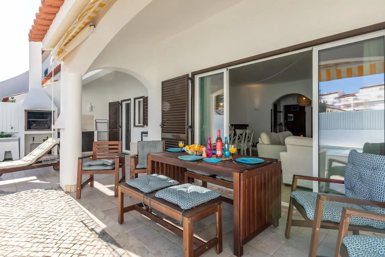 Modern Algarve Villa With Heated Pool And Beach Access Altura