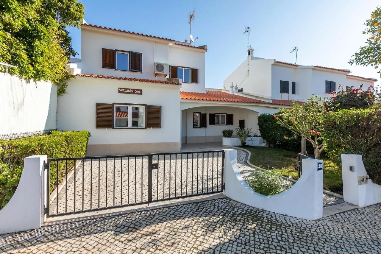 Holiday home Modern Algarve Villa With Heated Pool And Beach Access Altura