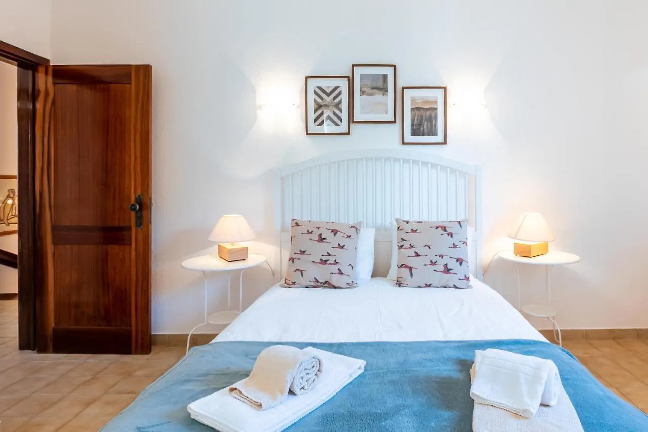 Holiday home Modern Algarve Villa With Heated Pool And Beach Access Altura