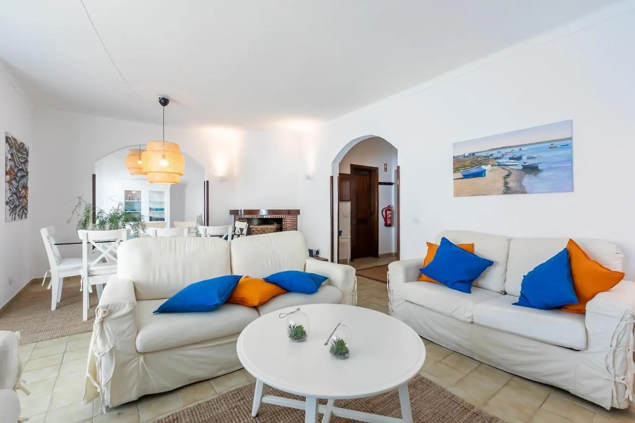 Modern Algarve Villa With Heated Pool And Beach Access Altura 0*,  Portugal