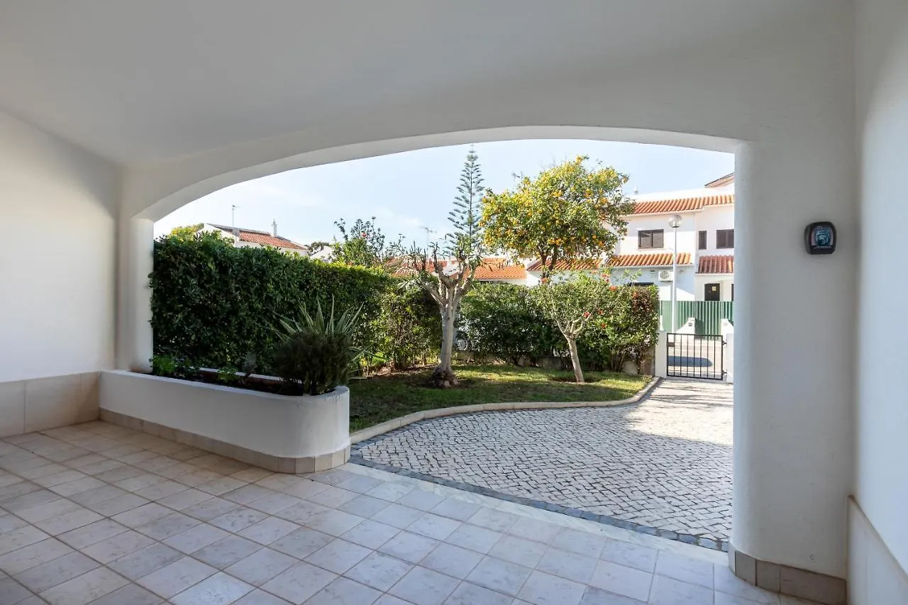 Modern Algarve Villa With Heated Pool And Beach Access Altura Holiday home