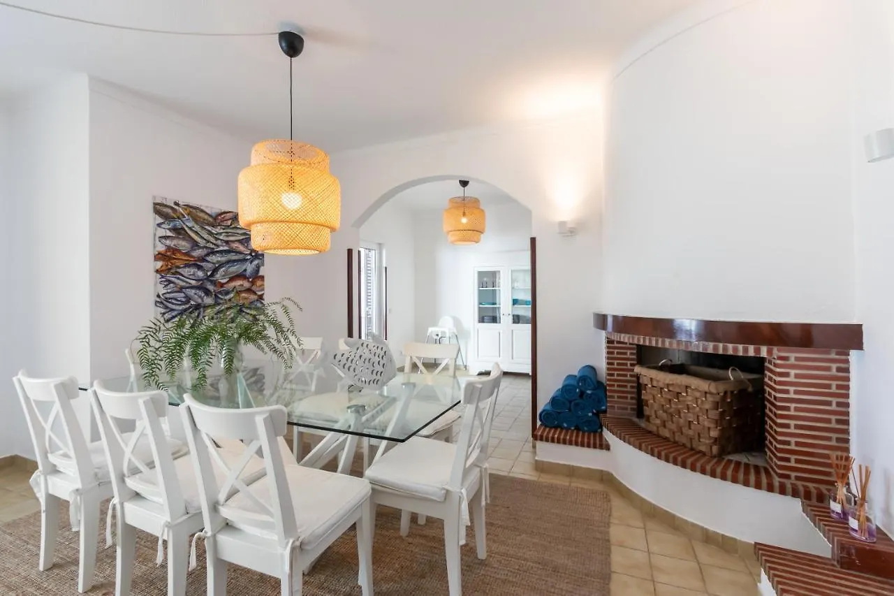Modern Algarve Villa With Heated Pool And Beach Access Altura Holiday home