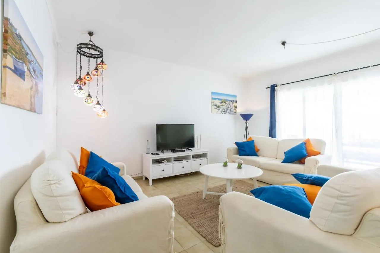 Modern Algarve Villa With Heated Pool And Beach Access Altura